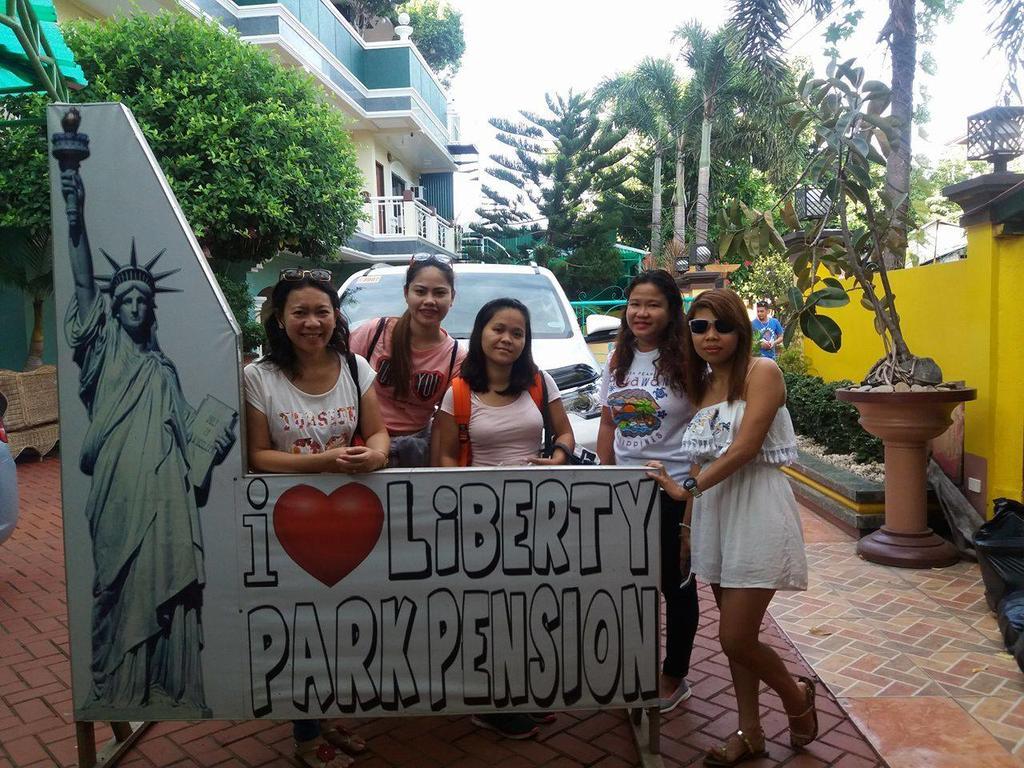 Liberty Park Pension Puerto Princesa Kültér fotó