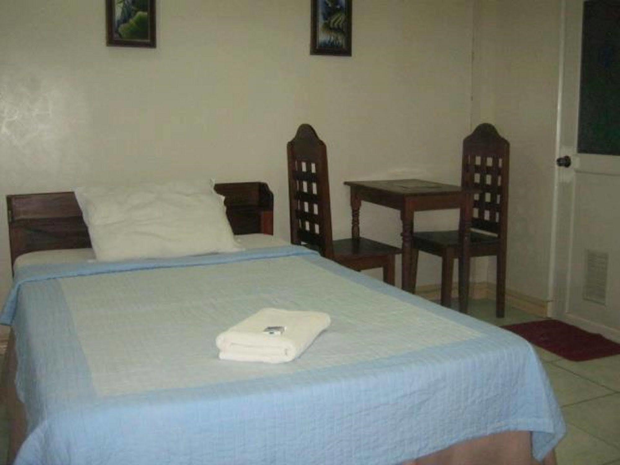 Liberty Park Pension Puerto Princesa Kültér fotó